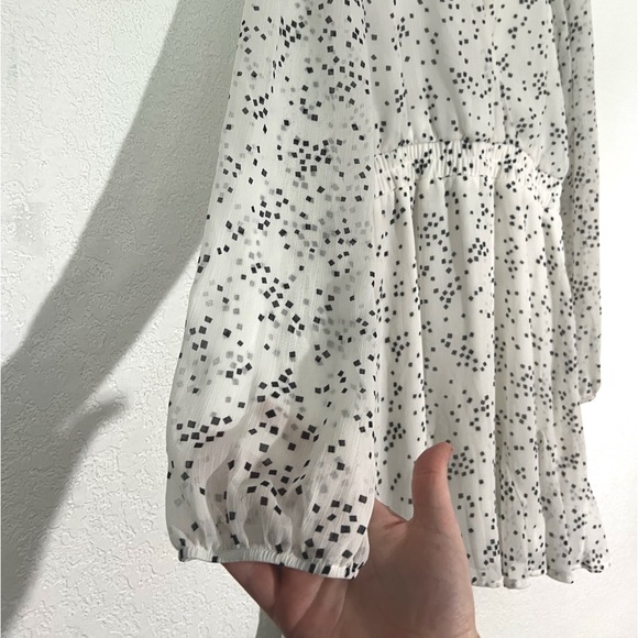 TRIXXI Printer Wrap Dress - Picture 7 of 8